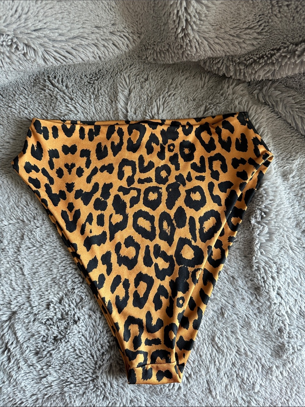 PrettyLittleThing Black & Tan Leopard Print Bikini Bottom
